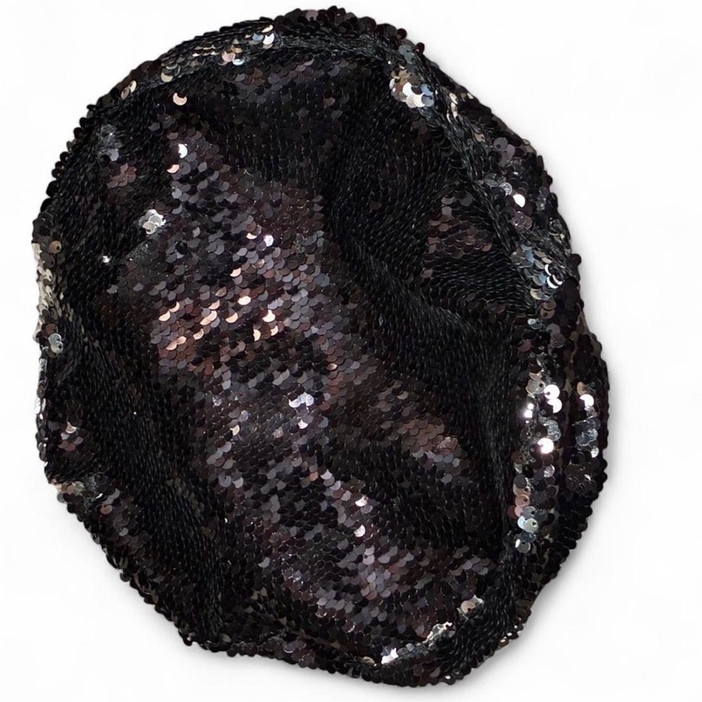 ★ BLACK SEQUIN BERET ★